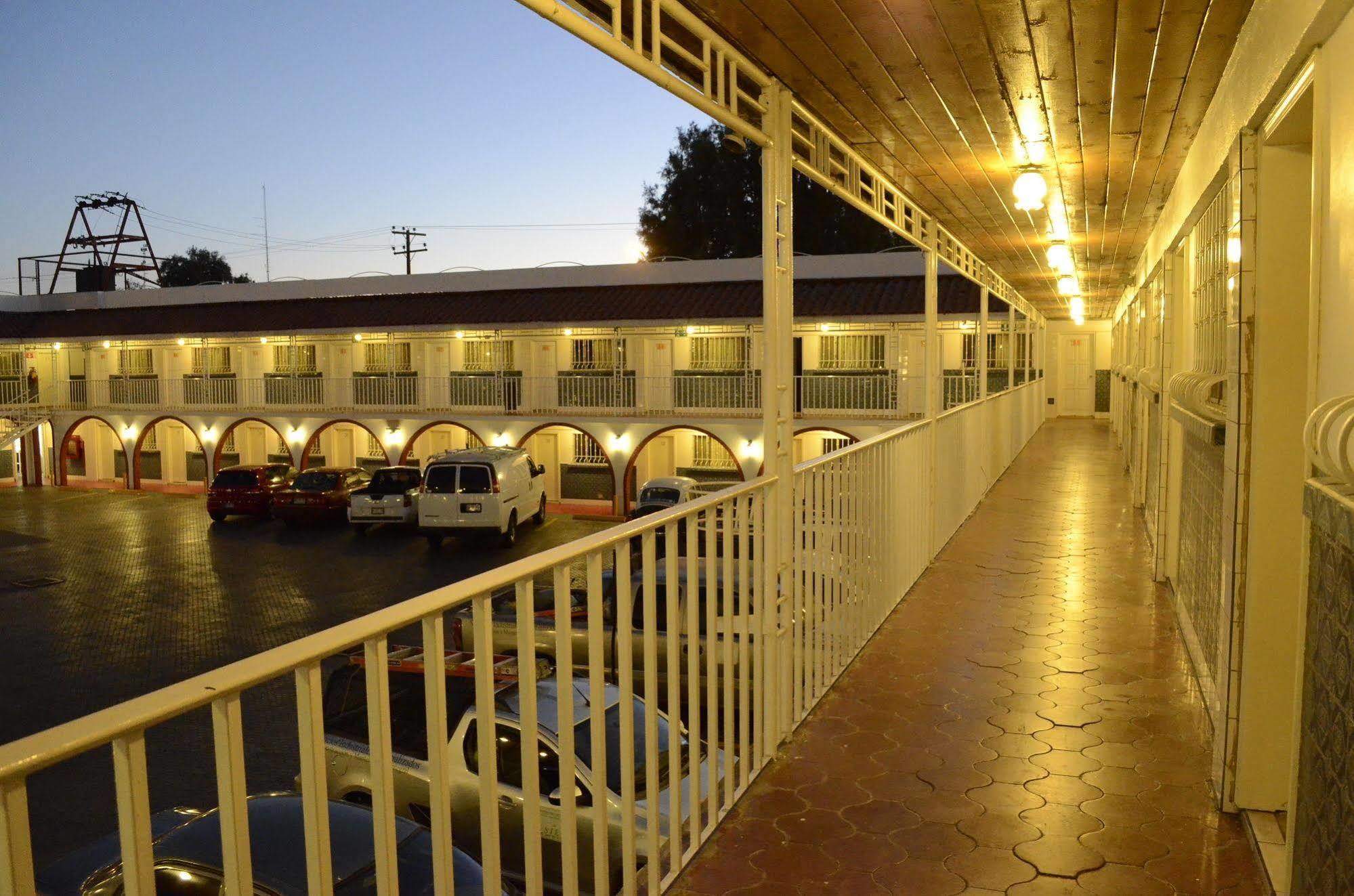 Hotel Boulevard Mexicali Exterior photo